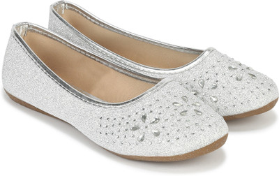 

Poppers by Pantaloons Girls Slip on Ballerinas(Silver