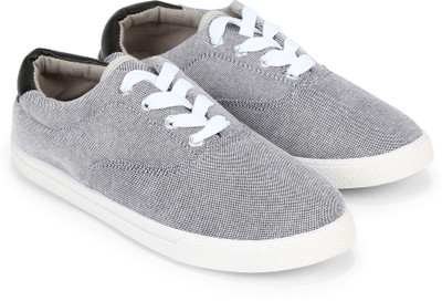 

Poppers by Pantaloons Boys Lace Sneakers(Grey