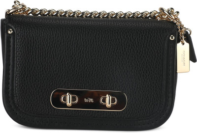 

Coach Casual Black Clutch