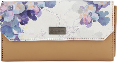 

Satya Paul Casual Brown, White Clutch