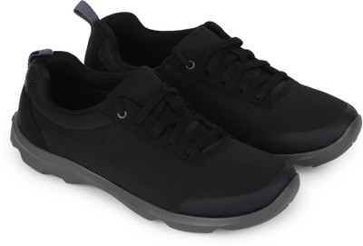 

Crocs Crocs Busy Day Stretch Lace-up Casuals For Women(Black