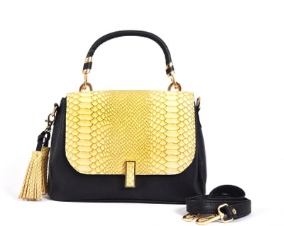 

librose Hand-held Bag(Black, Gold)