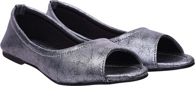 

Jade Girls Slip on Ballerinas(Black, D8-black