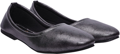 

Jade Girls Slip on Ballerinas(Black, D7-black