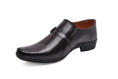 

WALK STREET Boys Slip on Sneakers(Brown, Brownze