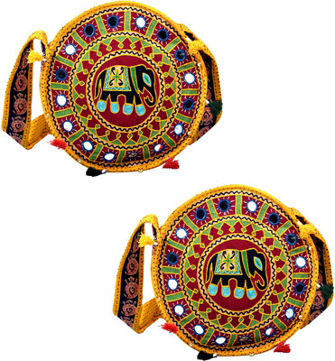 

Super Girls Casual Multicolor Fabric Sling Bag