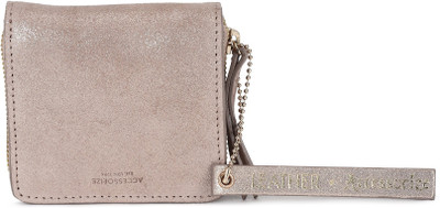 

Accessorize Casual Gold Clutch