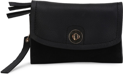 

Accessorize Casual Black Clutch