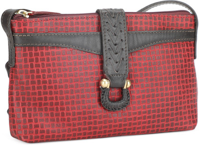 

Hidesign Casual Maroon Clutch