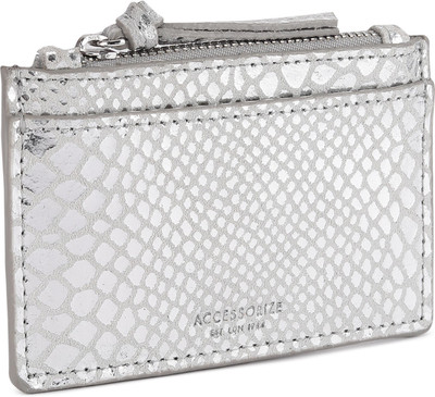 

Accessorize Casual Silver Clutch