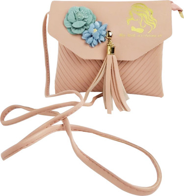 

Lelys Women Casual Beige PU Sling Bag