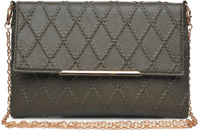 

Urban Expressions Casual Green Clutch