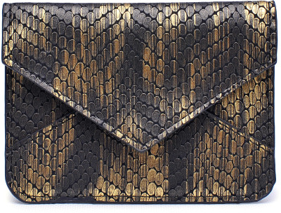 

Urban Expressions Casual Gold Clutch