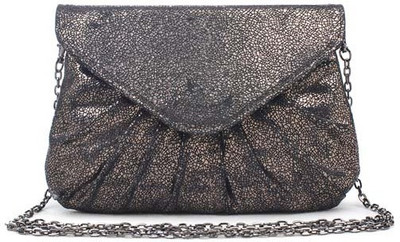 

Urban Expressions Casual Silver Clutch