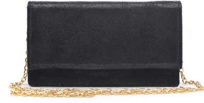 

Urban Expressions Casual Black Clutch