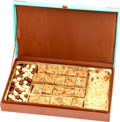 

Ghasitaram Gifts Hampers-Green Wooden Hamper box with Roasted Almond Delight, Nutties and Namkeen Combo(4)