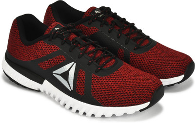 

REEBOK DASH RUNNER LP Running Shoes For Men(Red, Black, Rich magma/blk