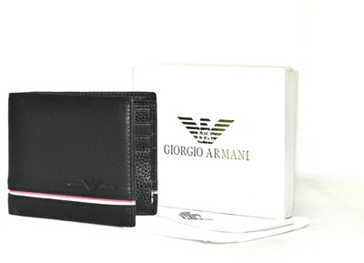 

Giorgio Armani Men Black Genuine Leather Wallet(6 Card Slots)