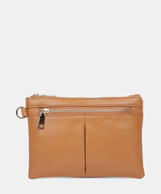 

Carlton London Casual Brown Clutch