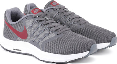 Nike NIKE RUN SWIFT Running Shoes For Men(Grey)
