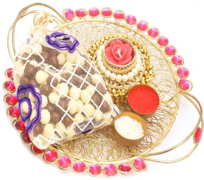 

Ghasitaram Gifts Chocolate Hampers-Golden Mesh Thali with Gungroo T- Lite and Nutties Pouch Combo(3)