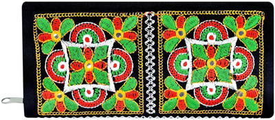 

Super Casual Multicolor Clutch