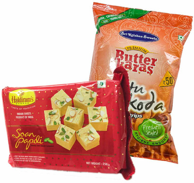 

Mithai4all Diwali Gift Hamper of Soan Papdi, Ribbon Pakoda with Paper Bag Combo(1 Hamper)