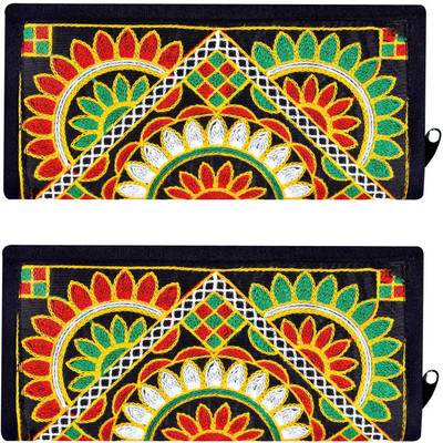 

Super Casual Multicolor Clutch