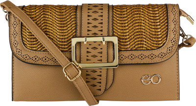 

Even 2 Odd Fashion Casual Beige Clutch
