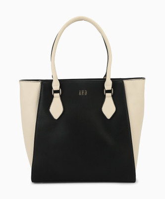 

AND Shoulder Bag(Black, Beige), Beige;black