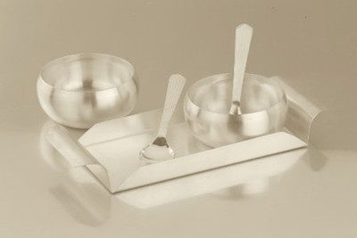 

Magic silver magic 5pcs ltalian lce cream set with Tray (Diwali Gift) Bowl Spoon Plate Ladle Serving Set(Pack of 1)