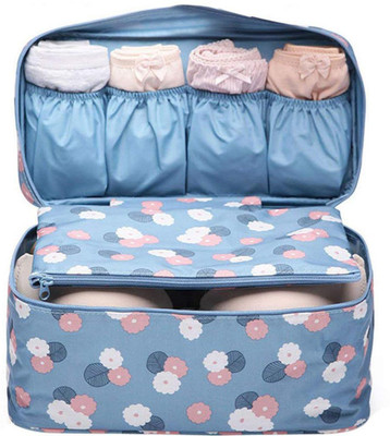 

House of Quirk Cosmetic Pouch(Blue), Light blue
