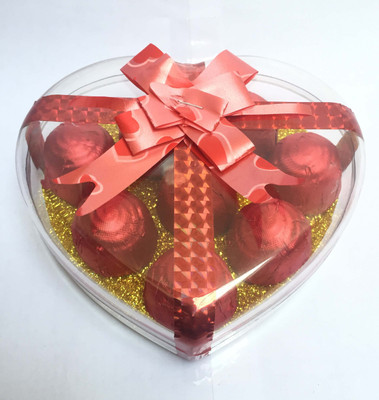

Rich'U Chocolates Heart Shape Gift Box - 8 Pcs Bars(100 g)