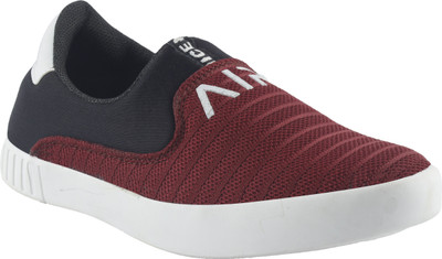 

R.U Boys Slip on Moccasins(Maroon