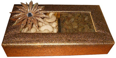 

Innovative Golden Dry Fruit Cashews, Raisins(250 g, Box)