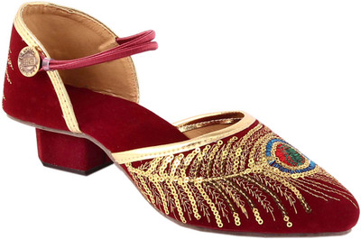 

Shopping World Women Red Bellies