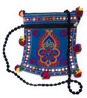 

Unique Fashion Women Evening/Party, Casual, Formal Multicolor Velvet Sling Bag