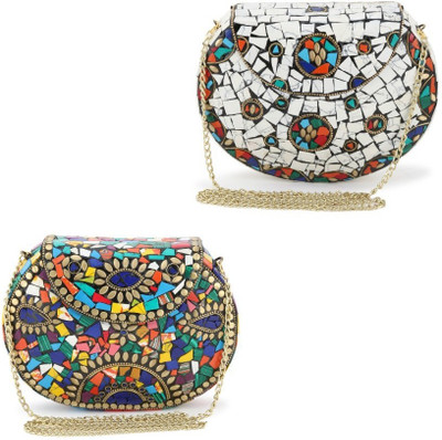 

Voila Party White Clutch