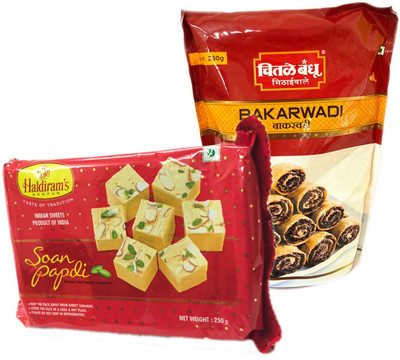 

Mithai4all Diwali Gift Hamper of Soan Papdi, Bakarwadi with Paper Bag Combo(1 Hamper)