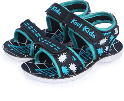 

PU PEHCHAAN Boys & Girls Velcro Flats(Multicolor, Black sea green