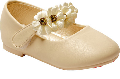 

Little Soles Girls Velcro Ballerinas(Beige