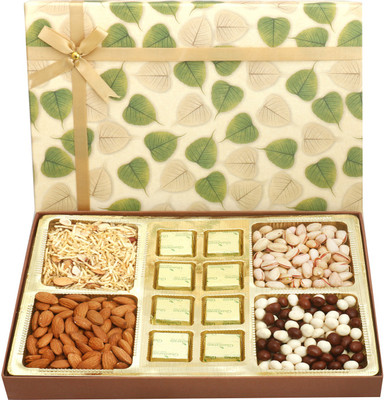 

Ghasitaram Gifts Green Leaf Almonds, Pistachios, Nutties, Namkeen and 8 pcs Chocolate Box Combo(5)