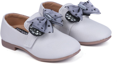 

FEETWELL Girls Velcro Ballerinas(Grey