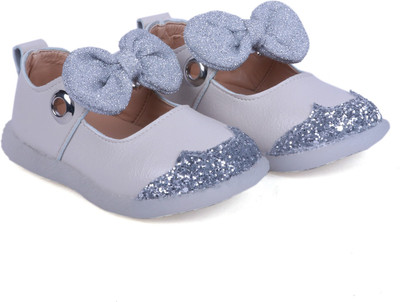 

FEETWELL Girls Slip on Moccasins(Silver