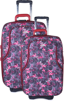 

QT Sizzling Printed luggage Expandable Cabin Luggage -  inch(Multicolor