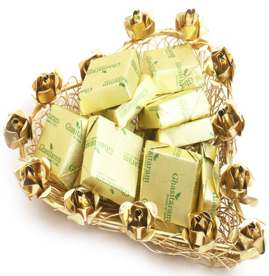 

Ghasitaram Gifts Mesh Heart Chocolate Tray Brittles(100 g)
