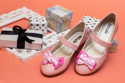 

Little Soles Girls Velcro Ballerinas(Pink