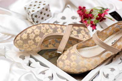 

Little Soles Girls Velcro Ballerinas(Beige, Cream