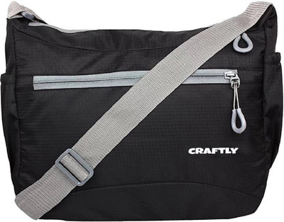 

CRAFTLY Men & Women Casual Black Polyester Sling Bag