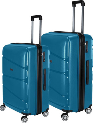 

Nasher Miles Warrior_Green_24- S2 Expandable Check-in Luggage -  inch(Green
